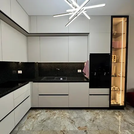 Luxury With A Wonderful View Апартаменты *