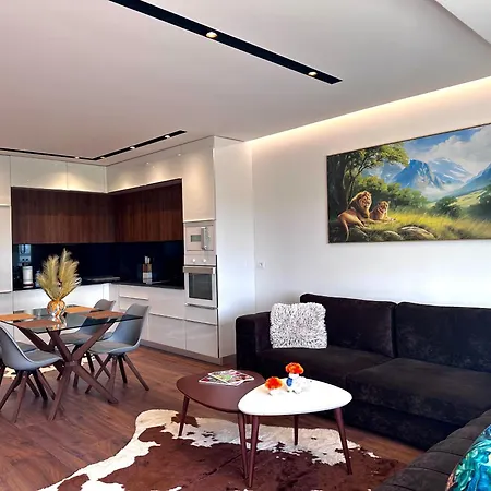 Luxury With A Wonderful View Apartment *